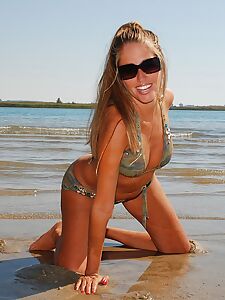 naked on the pics
